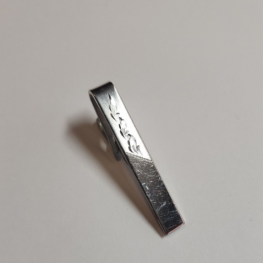 Elegant Pioneer Vintage Silver Tie Bar Clip Textured Design